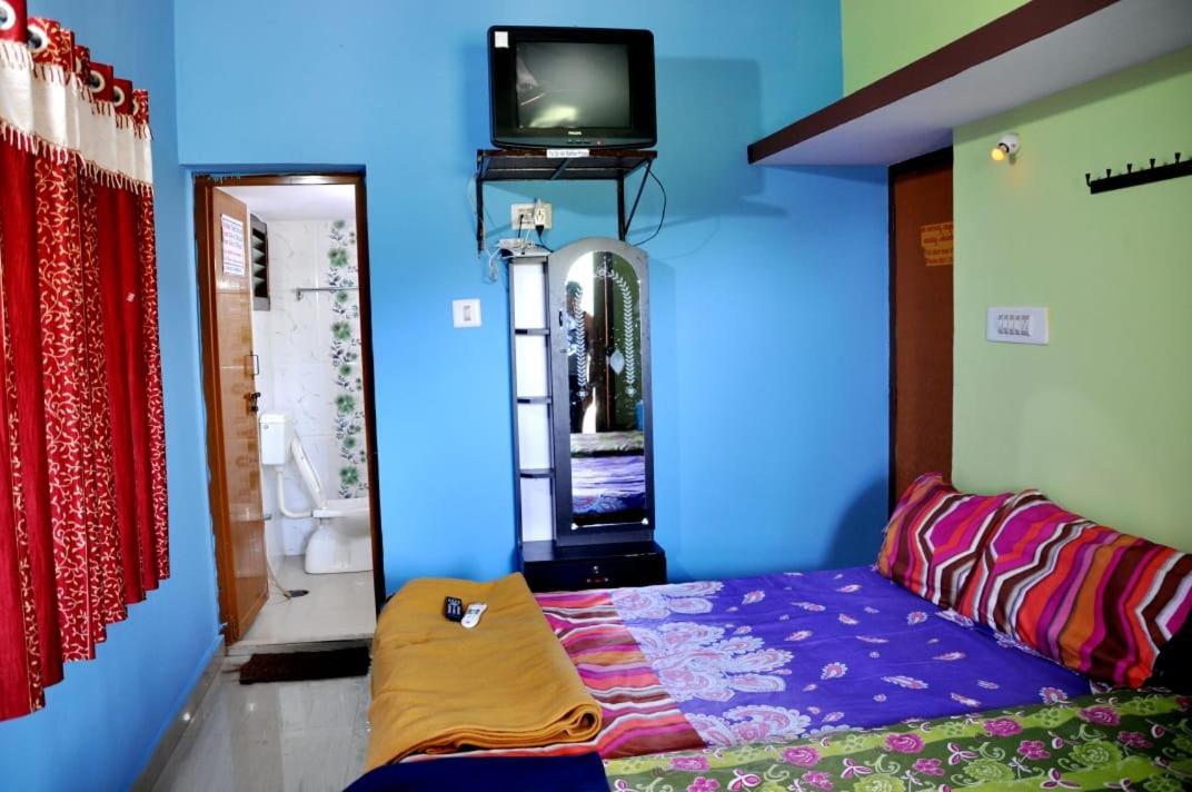 Velankanni Homestay Lodge Jog Falls Māvingundi Exterior photo